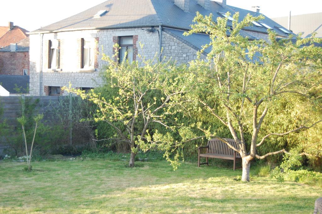 Gite De La Fontaine Beauraing Exterior photo