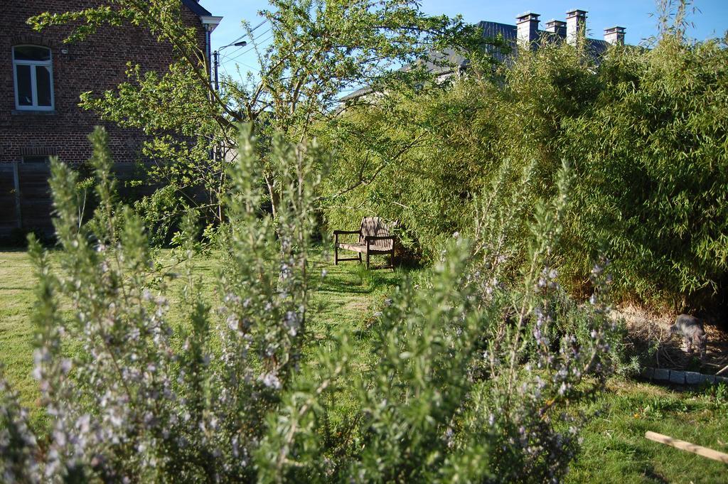 Gite De La Fontaine Beauraing Exterior photo